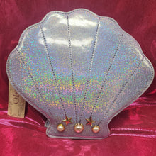 Load image into Gallery viewer, Iridescent Seashell Purse
