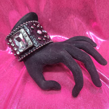 Load image into Gallery viewer, Black Jewel Bracelet
