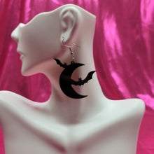 Load image into Gallery viewer, Night Echoes Earrings
