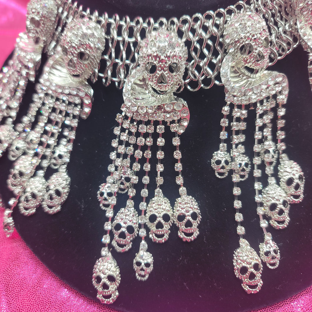 Sparkly Skull Choker