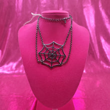 Load image into Gallery viewer, Spiderweb Necklace
