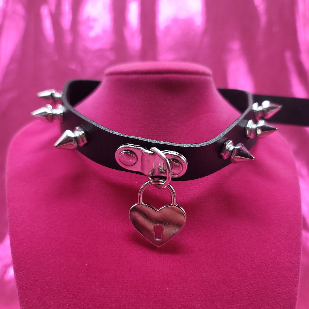 Spiked Choker with Padlock