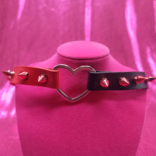 Load image into Gallery viewer, Spiked Heart Choker
